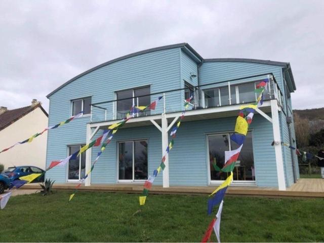 La Maison Bleue-sciotot-les Pieux Homestay