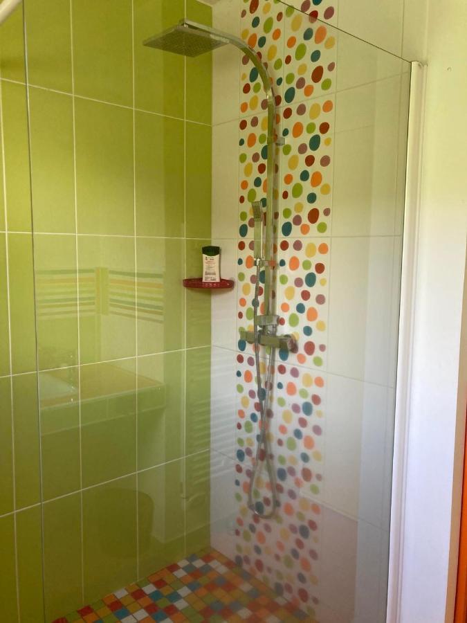 Homestay La Maison Bleue-sciotot-les Pieux *